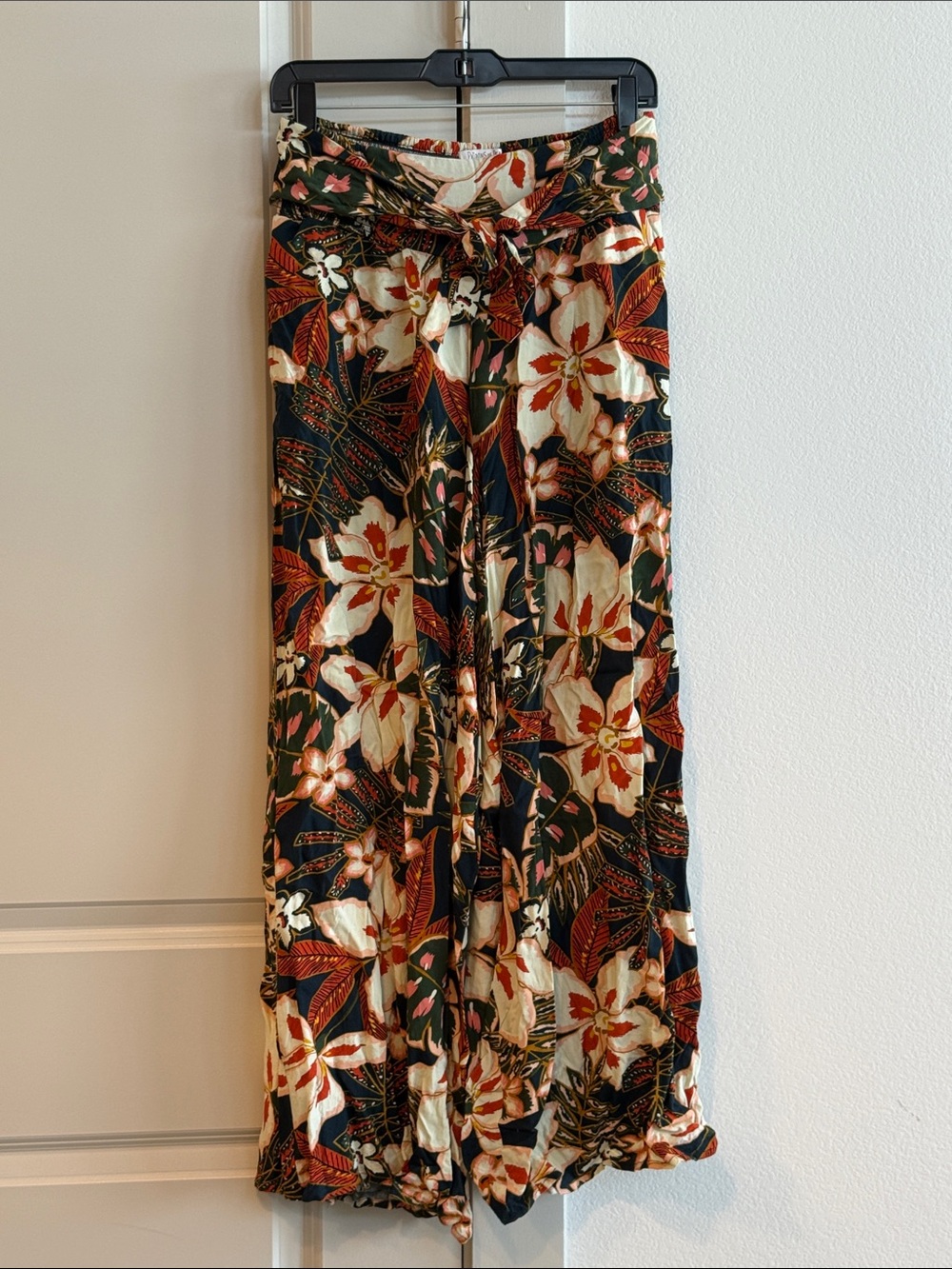 Patrons of Peace Floral Wide-Leg Pants in Black, Cream & Rust Size Small